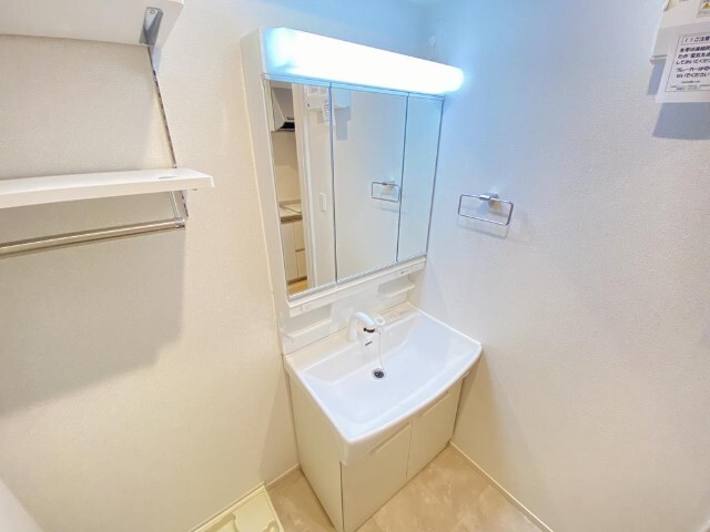 洗面設備　同物件別室のイメージ写真を掲載しています
