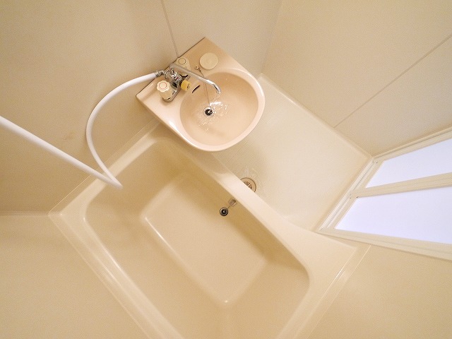 バス・シャワールーム　お風呂です