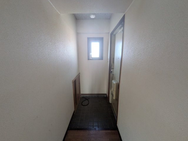 玄関　森ハイツ
