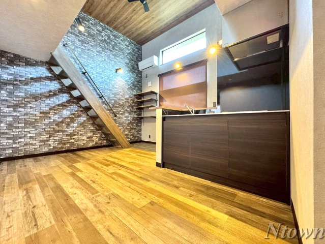 居室・リビング　ゆったり過ごせる居間です