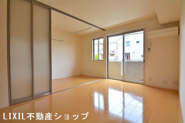 居室・リビング　１１．２帖のＬＤＫです。