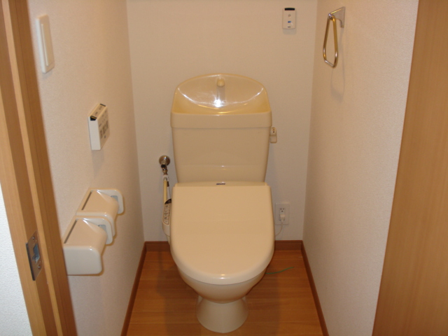 トイレ　シャワー付トイレ