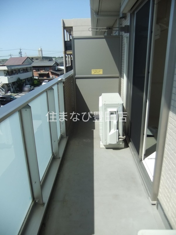 バルコニー　同型別部屋写真