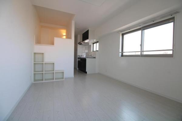 居室・リビング　同間取り別室