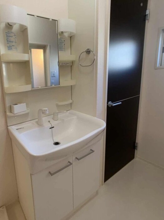 洗面設備　洗髪洗面化粧台