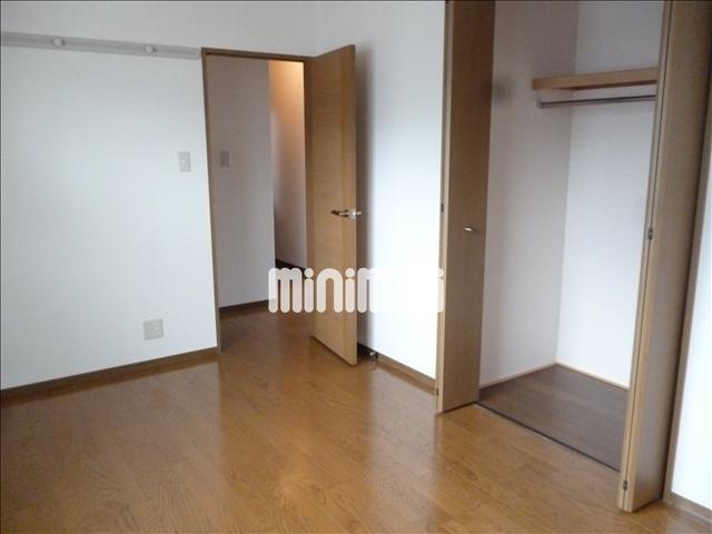 居室・リビング　クローゼットタイプの収納