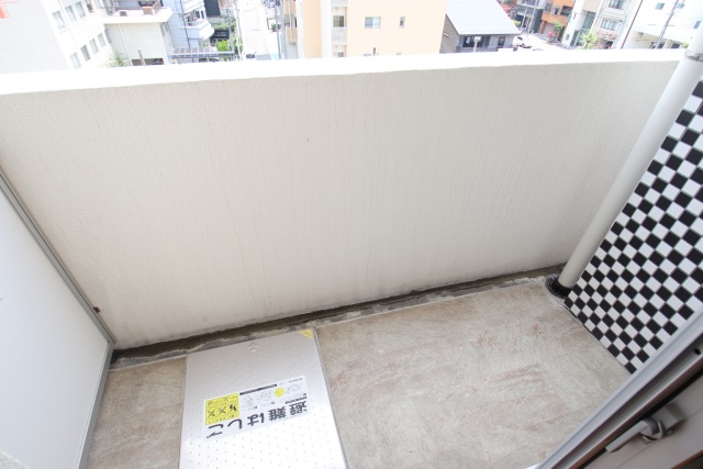 バルコニー　※別室の参考写真の為、現況優先です。