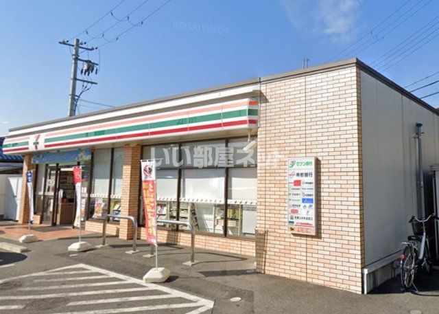 コンビニ　セブンイレブン生駒有里町店（コンビニ）まで1021m