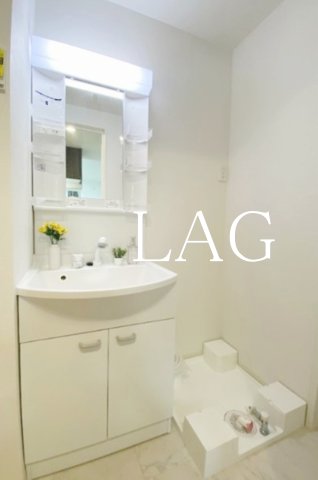 洗面設備　独立洗面台です。