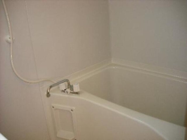 バス・シャワールーム　同物件別号室の写真です。