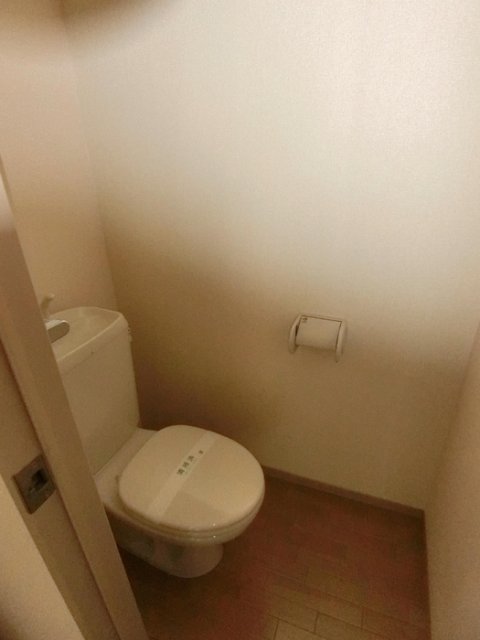 洗面設備　同物件別号室の写真です。