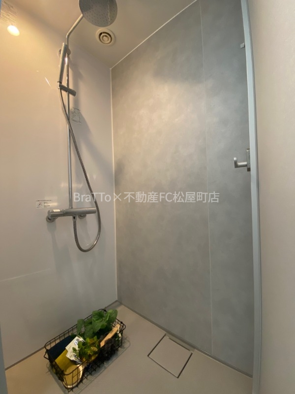 バス・シャワールーム　シャワールーム