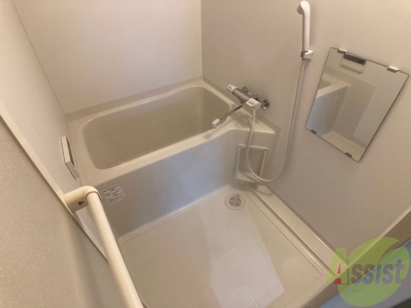 バス・シャワールーム　疲れを癒すには湯船でゆっくりするのが良いですよ。