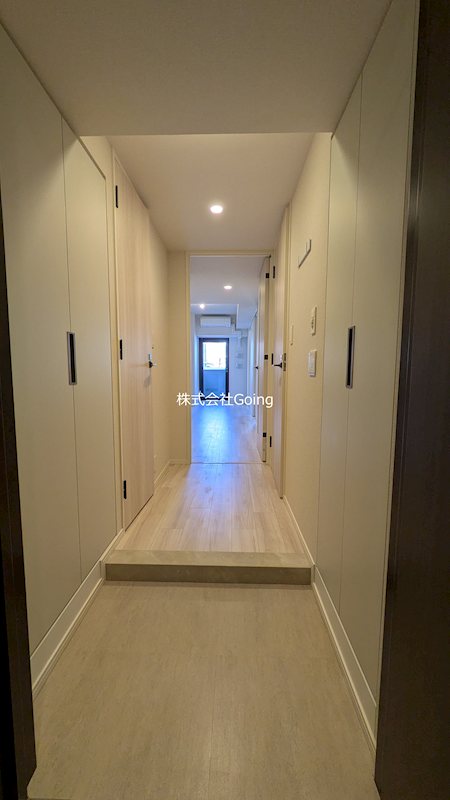 玄関　※参考写真