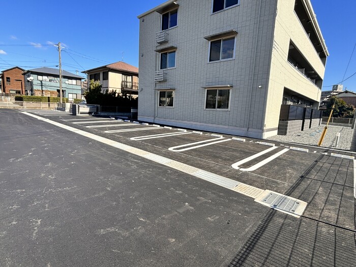 駐車場　駐車スペースもあります