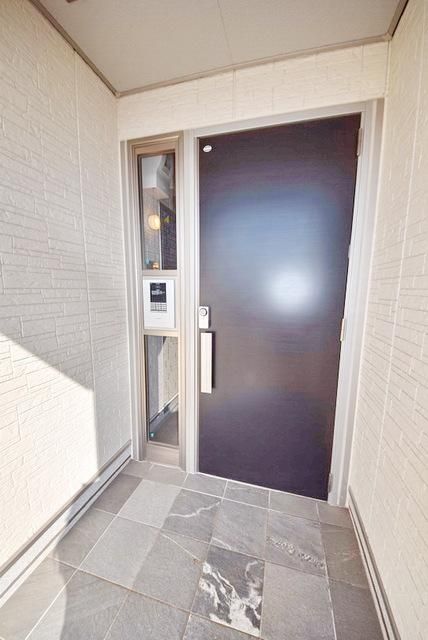 エントランス　安心のオートロック付きエントランス