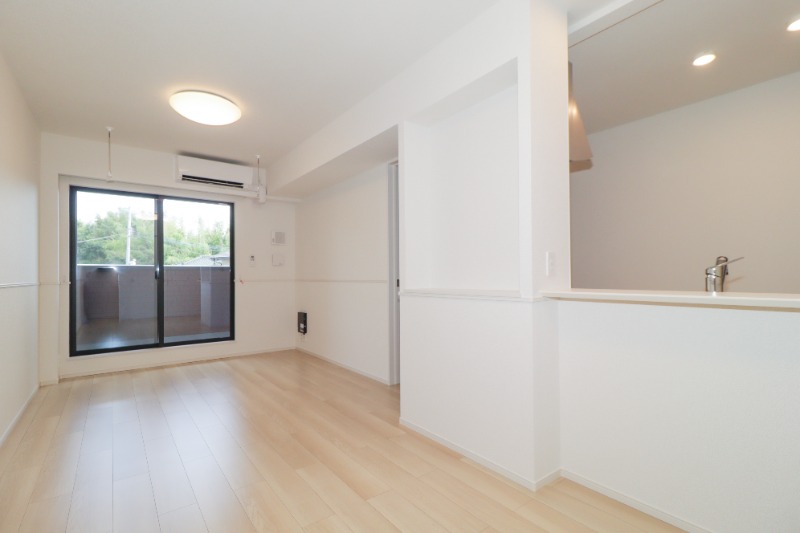 居室・リビング　図面と現状に相違がある場合には現状を優先