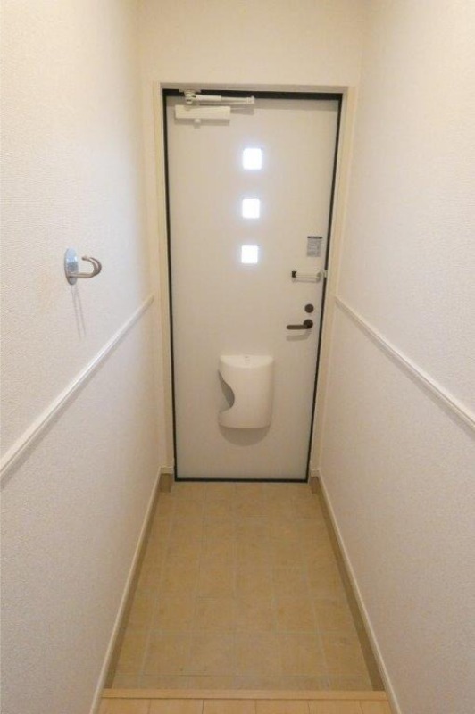 玄関　図面と現状に相違がある場合には現状を優先