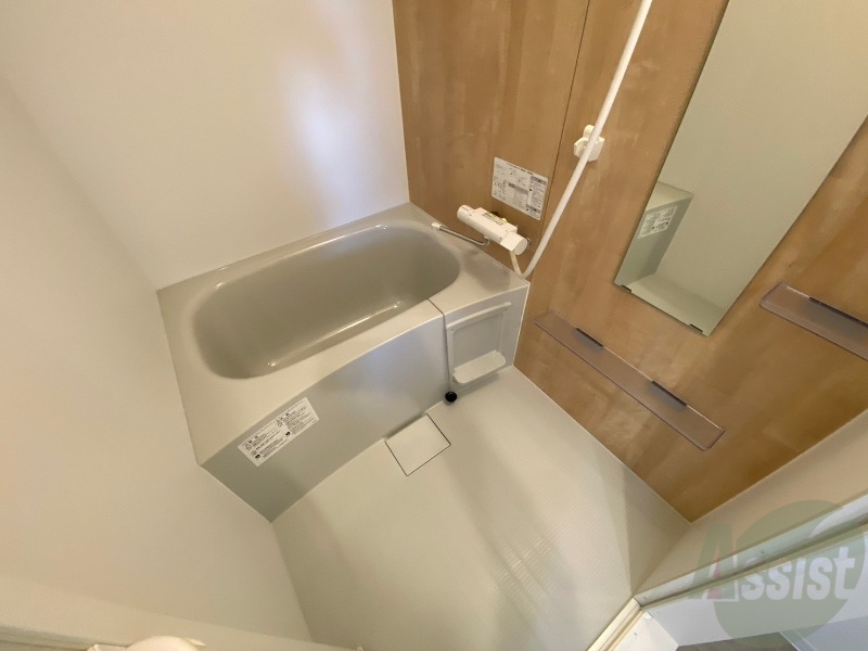 バス・シャワールーム　お風呂になります。一日の疲れを癒してくださいね。