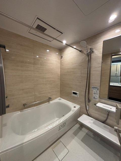 バス・シャワールーム　浴室乾燥機有り
