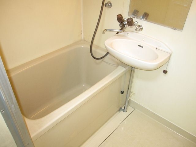 バス・シャワールーム　★お問い合わせはタウンハウジングまで★