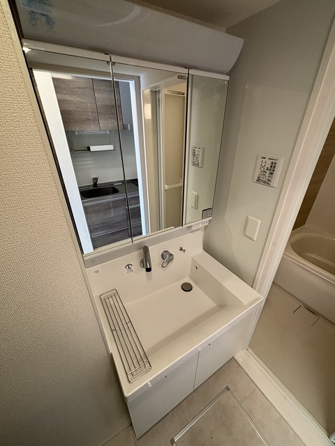 洗面設備　★同施工別建物の参考写真です★