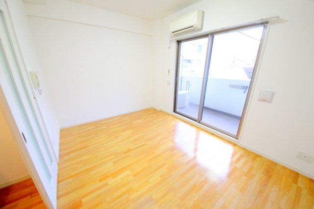 居室・リビング　CASSIA福島駅前