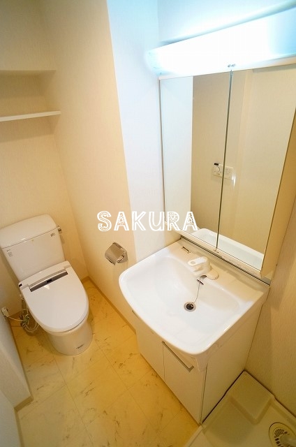 洗面設備　身支度に便利な洗面台！