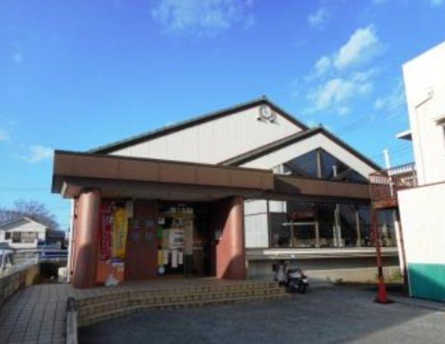 郵便局　千葉生実郵便局（郵便局）まで670m