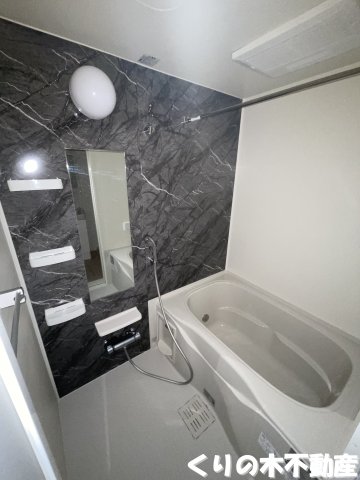 バス・シャワールーム　きれいなお風呂です