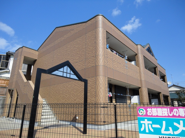 建物外観　外観写真（昼）