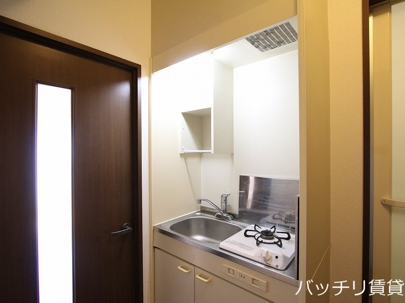 キッチン　別室写真の為、現状を優先いたします。