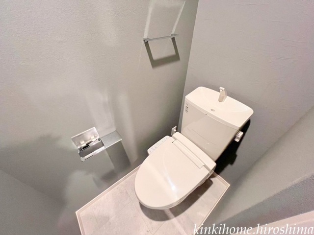 トイレ　写真は別のお部屋です。現況優先ください。