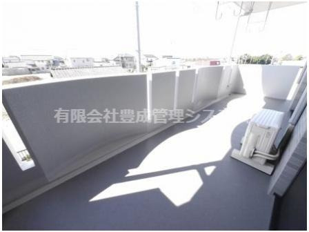 バルコニー　実際の階数は１階です。