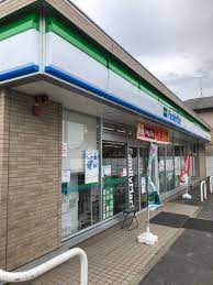 コンビニ　ファミリーマート武豊梨子ノ木店（コンビニ）まで496m