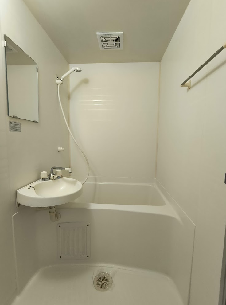 バス・シャワールーム　バス/トイレ独立タイプ