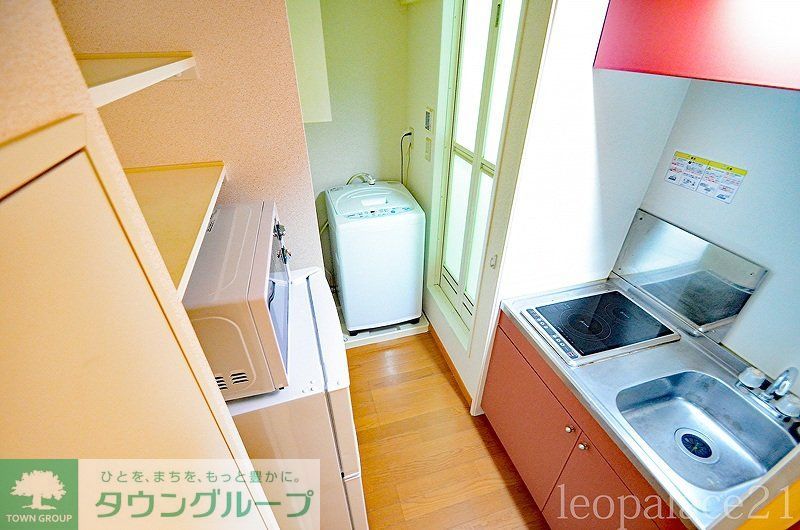 キッチン　設備・仕様は号室により異なる為、現況を優先致します。