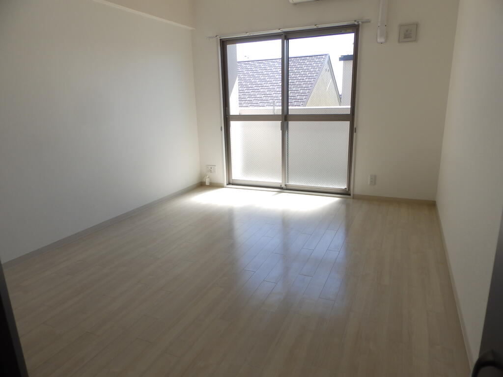 居室・リビング　広さも十分