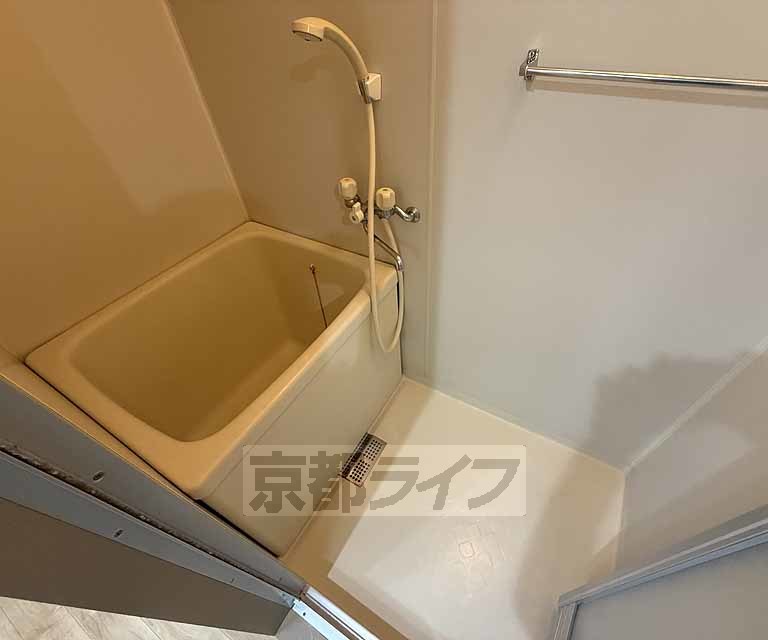 バス・シャワールーム　セパレートの浴室です。