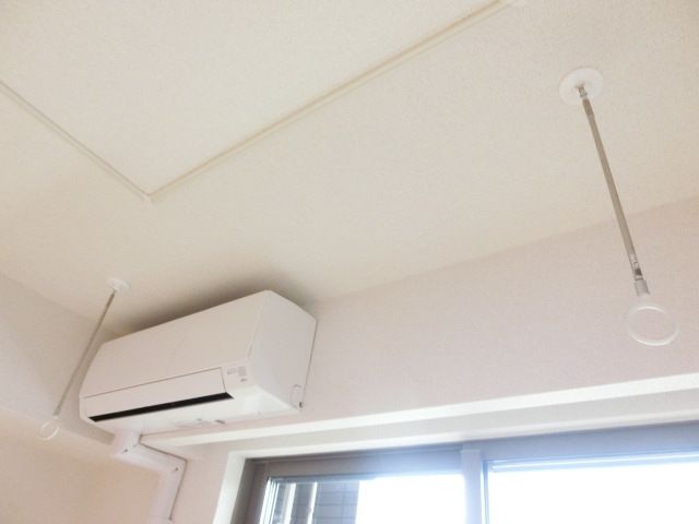 その他部屋・スペース　便利な室内干し設備もあります