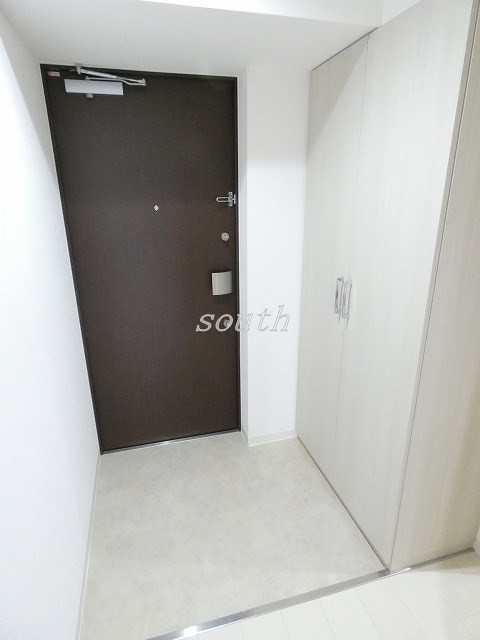 玄関　シューズＢＯＸつきの玄関