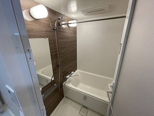 バス・シャワールーム　バスルーム　※同タイプの部屋のお写真です