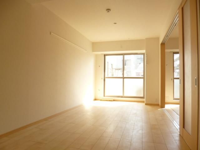 居室・リビング　☆日当たり良好☆広いリビング☆