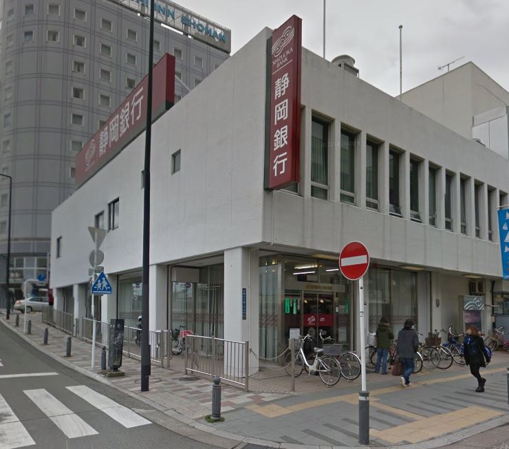 銀行　静岡銀行 辻堂支店（銀行）まで154m