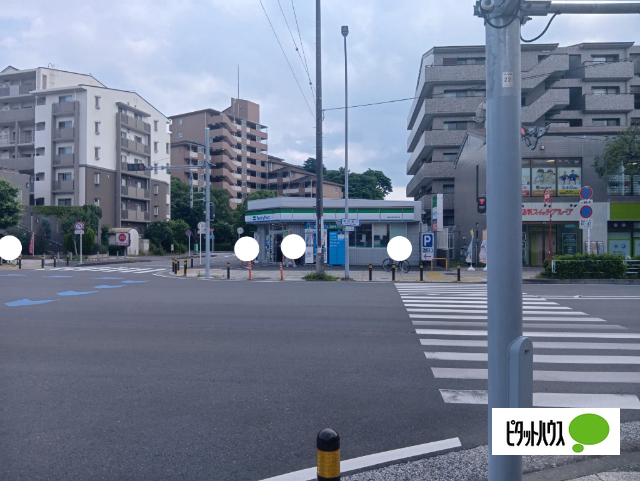 コンビニ　ファミリーマート横浜本牧通り店（コンビニ）まで413m