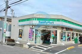 コンビニ　ファミリーマート市川欠真間店（コンビニ）まで150m