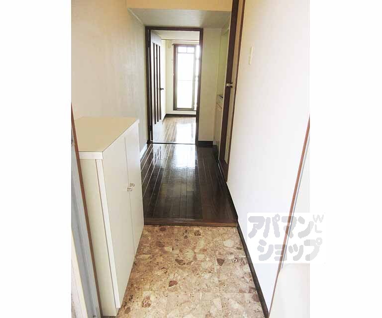 玄関　明るい玄関・