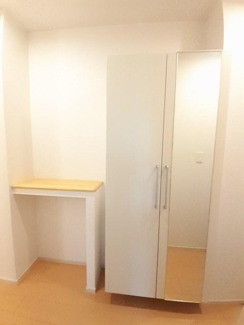 セキュリティ　モニター付きインターホン