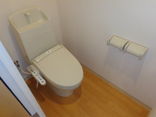 トイレ　シャワー付トイレ