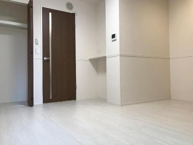 居室・リビング　室内